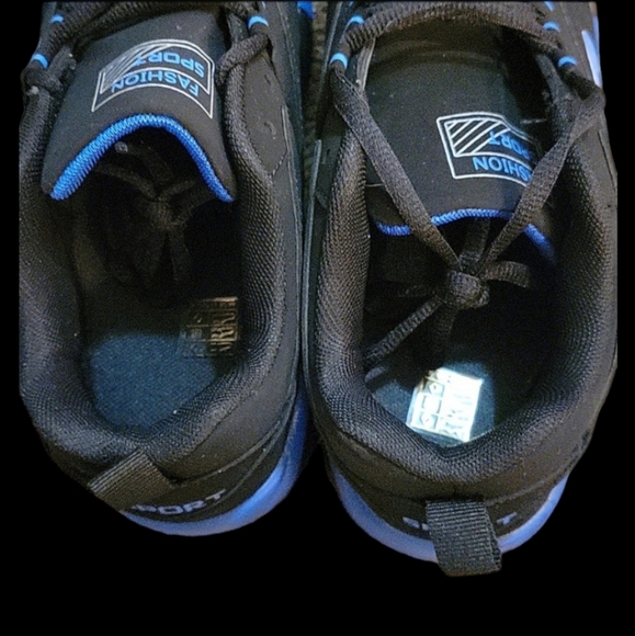 NWOT Men's US 6.5 Casual Fashion Sport Tennis Shoes, Black & Blue - Picture 9 of 9